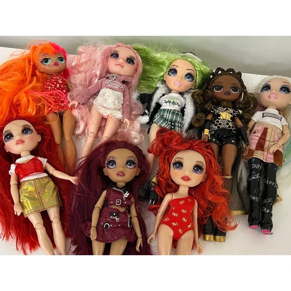 (40/b53)8 Rainbow High Dolls Set